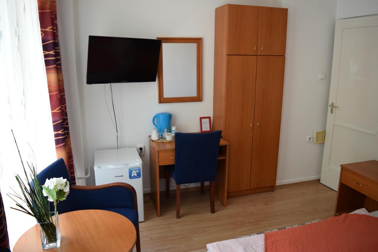 Belvarosi Panzio Siofok Bagian luar foto